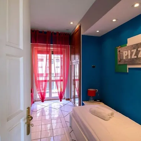 Casa Paradiso - Sea View Downtown Penthouse 나폴리